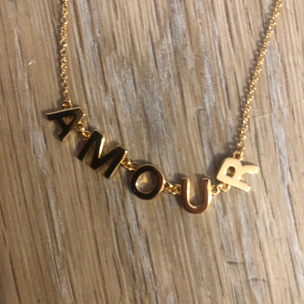 Amour Necklace